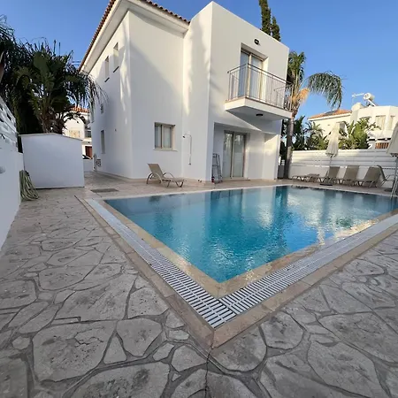 The Palm Protaras * Paralimni